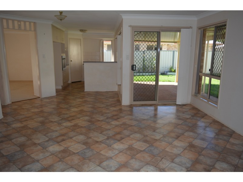 20 Mengel Court, Middle Ridge QLD 4350