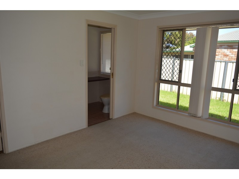20 Mengel Court, Middle Ridge QLD 4350
