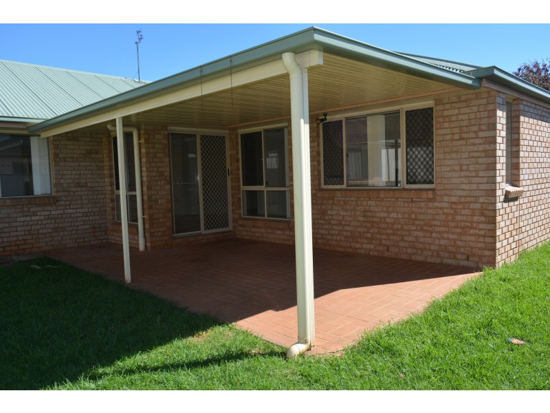 20 Mengel Court, Middle Ridge QLD 4350
