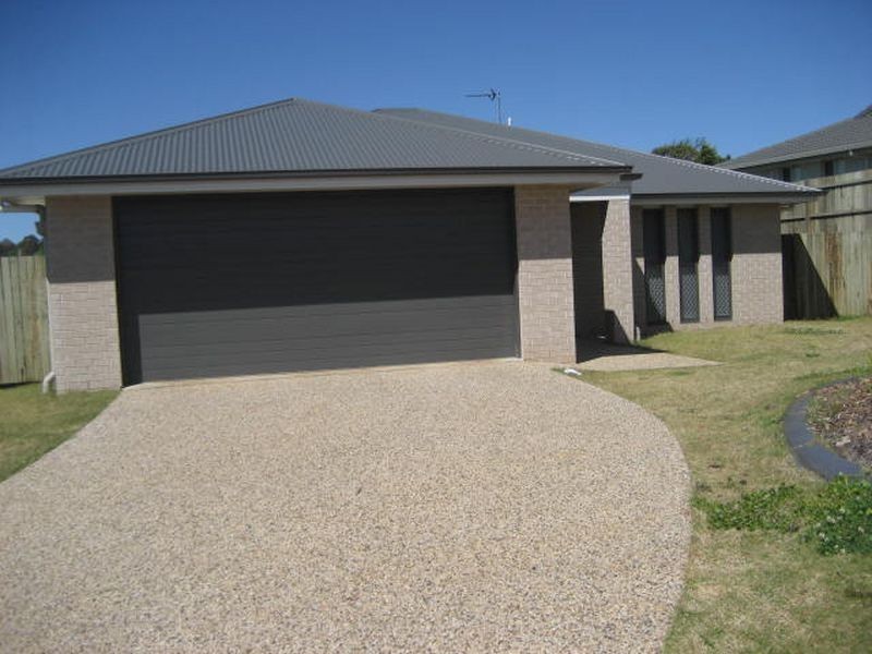 8 Dixon Court, Blue Mountain Heights QLD 4350