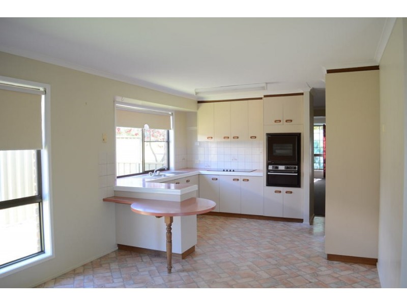 20 Broadfoot Street, Kearneys Spring QLD 4350
