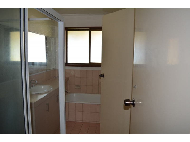 20 Broadfoot Street, Kearneys Spring QLD 4350