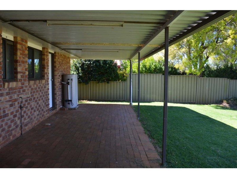 20 Broadfoot Street, Kearneys Spring QLD 4350