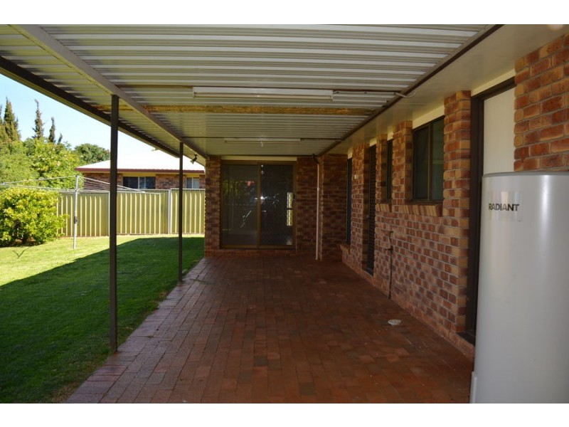 20 Broadfoot Street, Kearneys Spring QLD 4350
