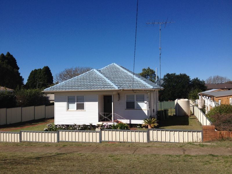 22 Ipswich Street, East Toowoomba QLD 4350