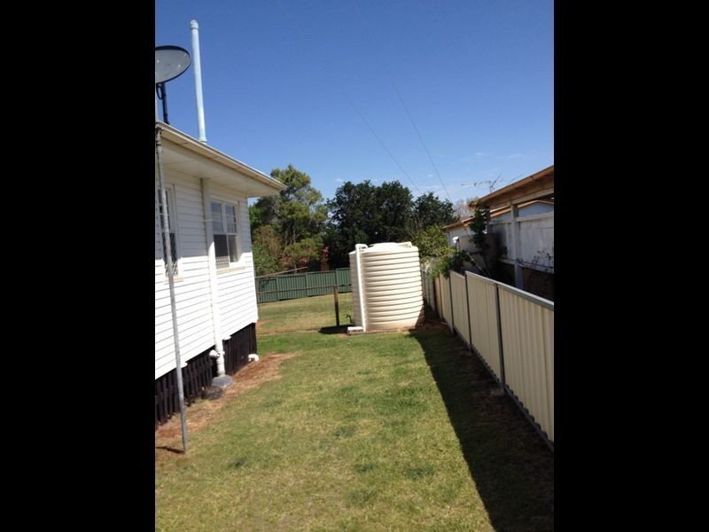 22 Ipswich Street, East Toowoomba QLD 4350