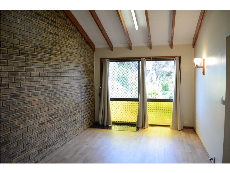 2/18 Hawker Street, Wilsonton QLD 4350