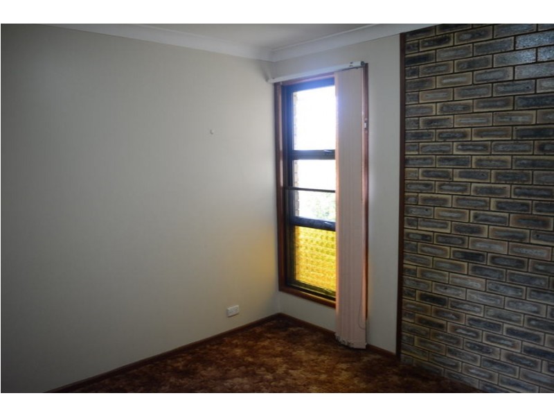 2/18 Hawker Street, Wilsonton QLD 4350