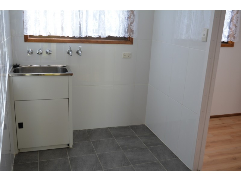 311 Bridge Street, Newtown QLD 4350