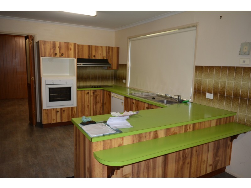 43 Agnes Street, Centenary Heights QLD 4350