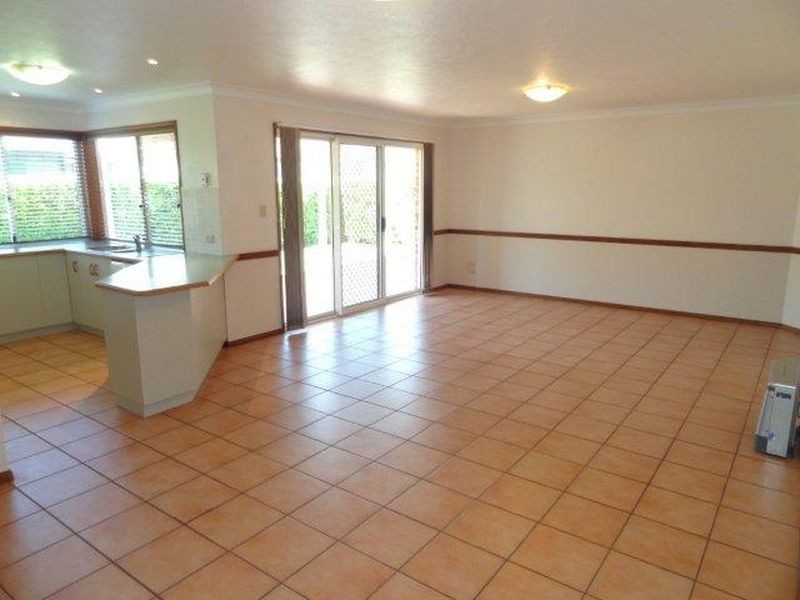 14 Elvery Court, Middle Ridge QLD 4350