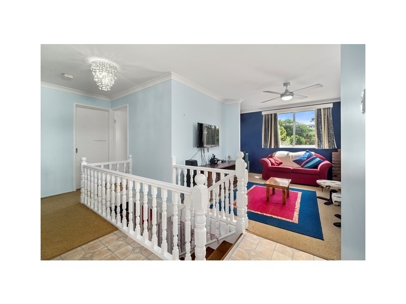 53 Hillview Avenue, Newtown QLD 4350