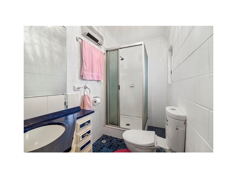 53 Hillview Avenue, Newtown QLD 4350