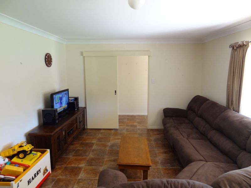 2 Dora Street, South Toowoomba QLD 4350