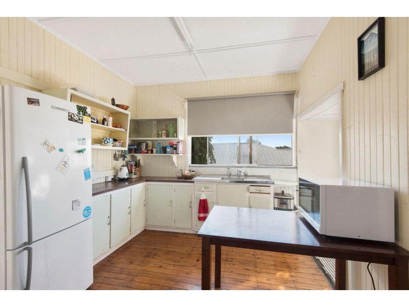 6 Head Street, Centenary Heights QLD 4350