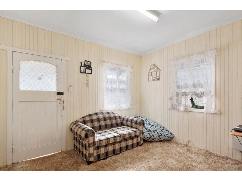 6 Head Street, Centenary Heights QLD 4350