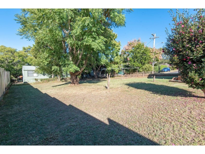 6 Head Street, Centenary Heights QLD 4350