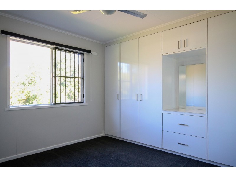 2/39 Barrymount Crescent, Mount Lofty QLD 4350