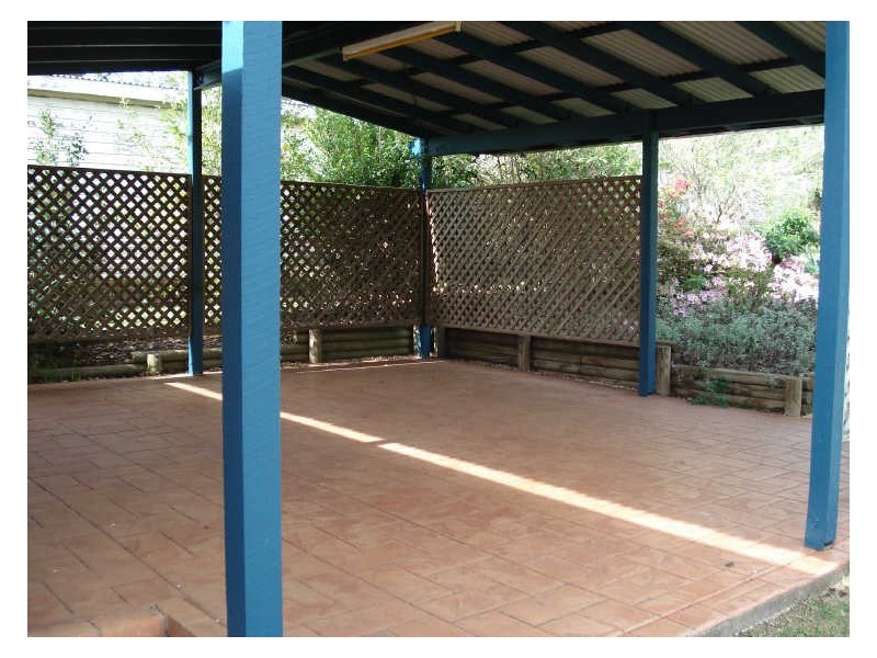 24 Mary Street, Mount Lofty QLD 4350