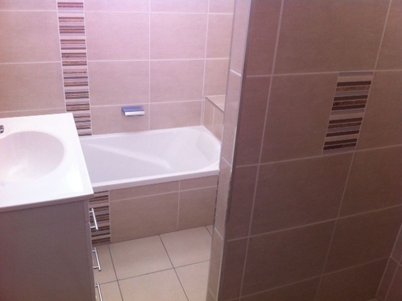 24 Mary Street, Mount Lofty QLD 4350