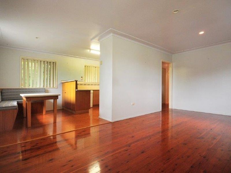 4 Teesdale Avenue, Newtown QLD 4350