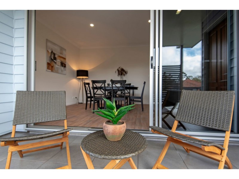 1/11 Helen Street, Newtown QLD 4350