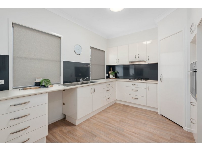 1/11 Helen Street, Newtown QLD 4350