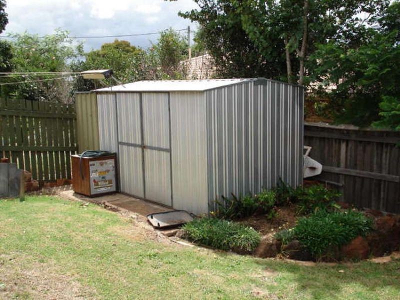 16 Kuhn Street, Kearneys Spring QLD 4350