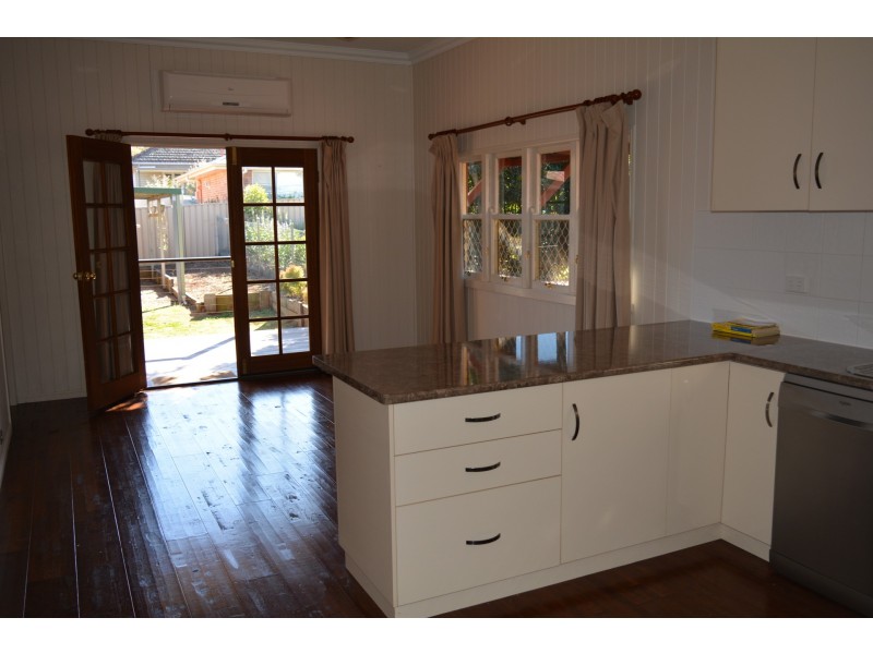 63 Alford Street, Mount Lofty QLD 4350