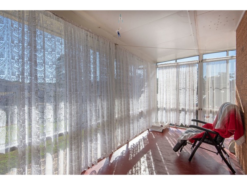 4 Holberton Street, Rockville QLD 4350