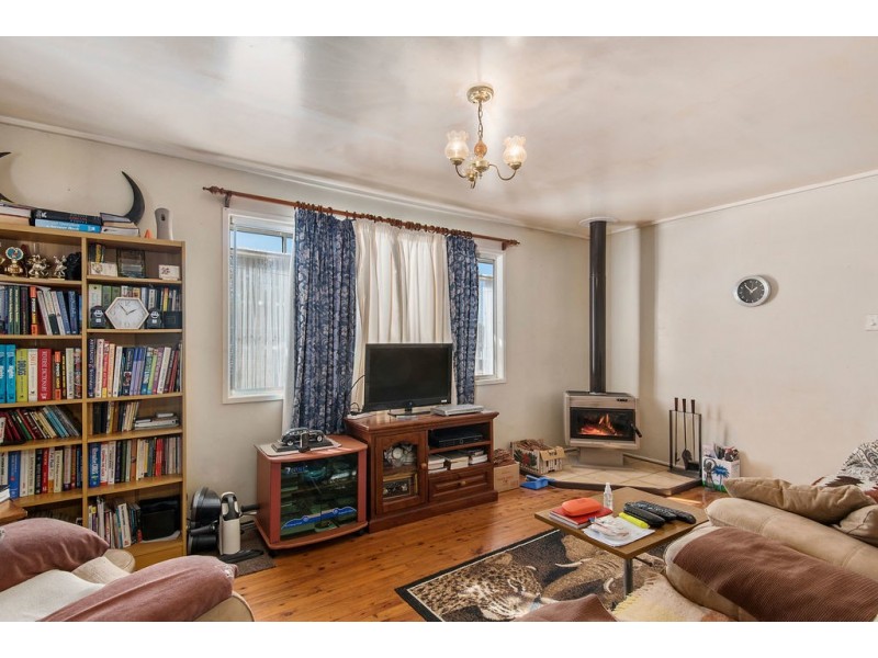 4 Holberton Street, Rockville QLD 4350