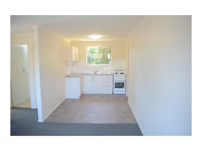 1/420 Tor Street, Newtown QLD 4350
