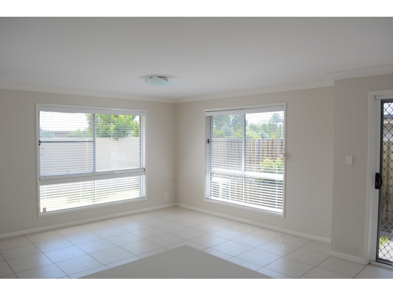 1/152 Kearney Street, Kearneys Spring QLD 4350