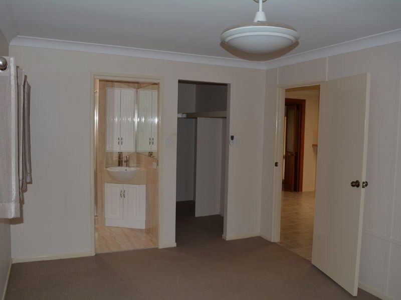 461 West Street, Darling Heights QLD 4350