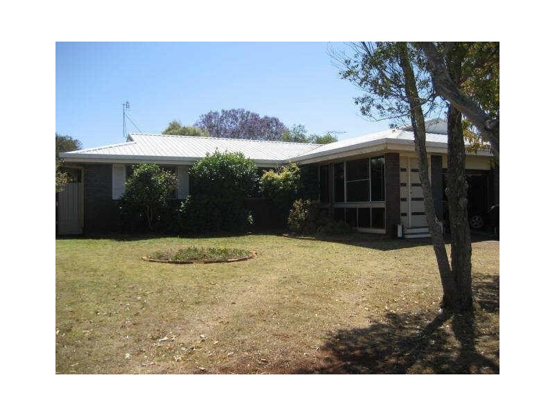 11 Chinchilla Court, Wilsonton QLD 4350