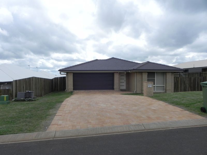 8 Coverack Street, Kleinton QLD 4352