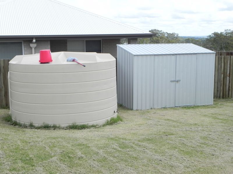 8 Coverack Street, Kleinton QLD 4352