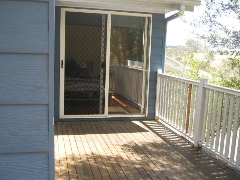 6 Echidna Street, Blue Mountain Heights QLD 4350
