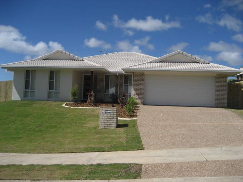 12 Alpine Court, Cranley QLD 4350
