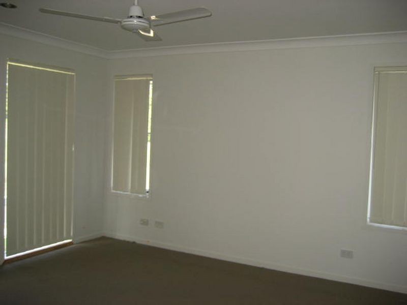 12 Alpine Court, Cranley QLD 4350