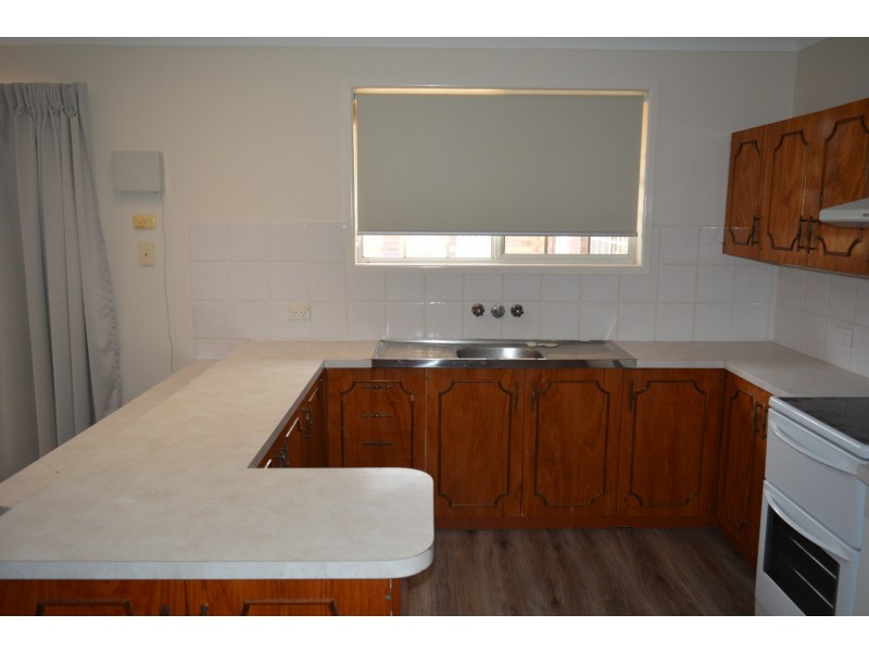 8 Gunn Street, Kearneys Spring QLD 4350