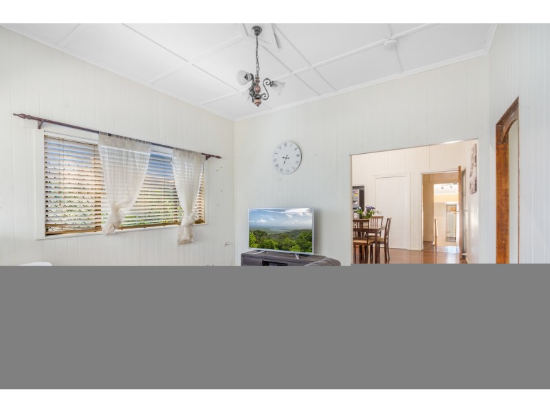 18 Princess Street, Newtown QLD 4350