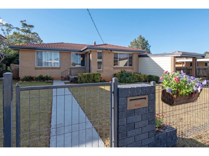 13 Doherty Street, Rockville QLD 4350