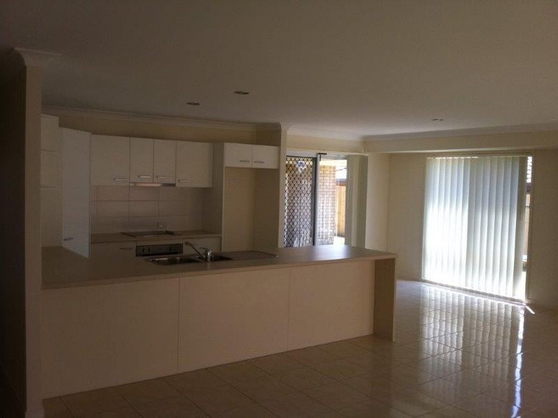 4 Mountain View Drive, Oakey QLD 4401