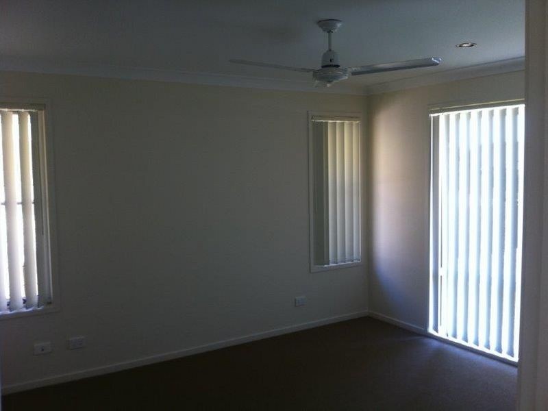 4 Mountain View Drive, Oakey QLD 4401