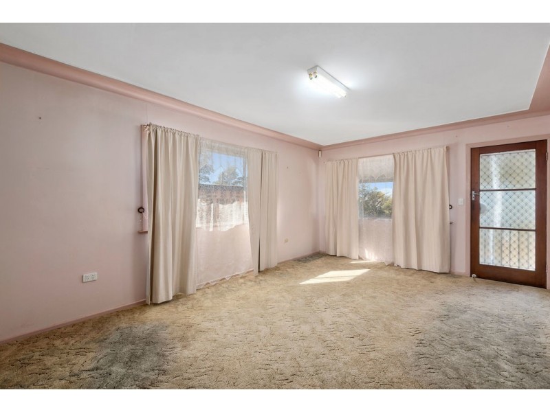51 Alford Street, Mount Lofty QLD 4350