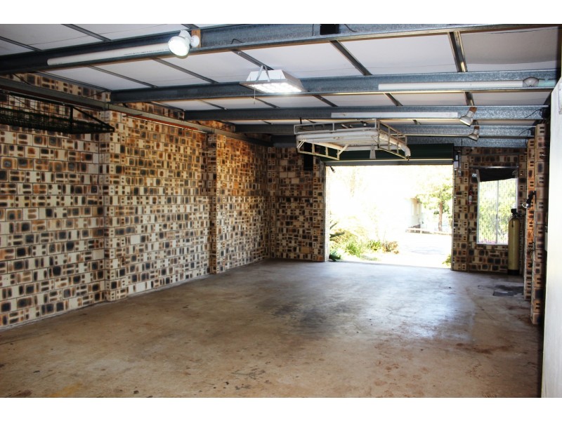 51 Alford Street, Mount Lofty QLD 4350