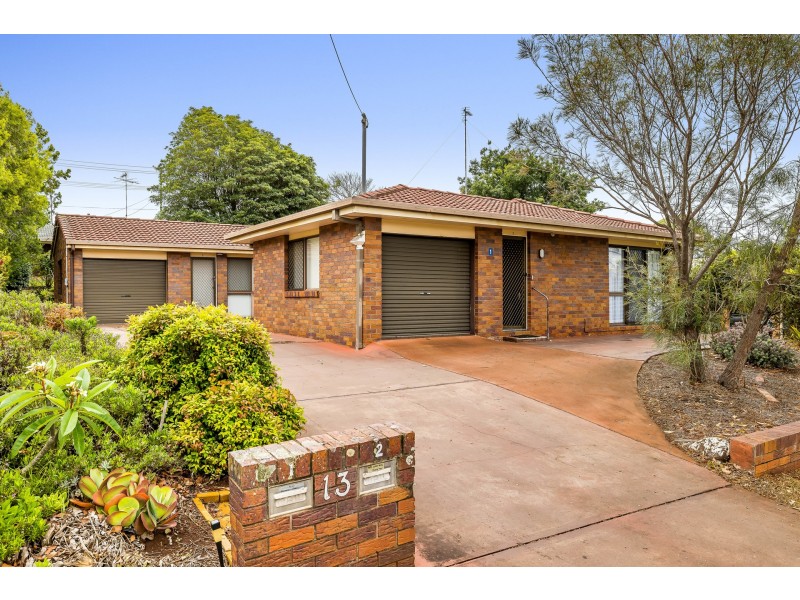 1 & 2/13 Agnes Street, Centenary Heights QLD 4350