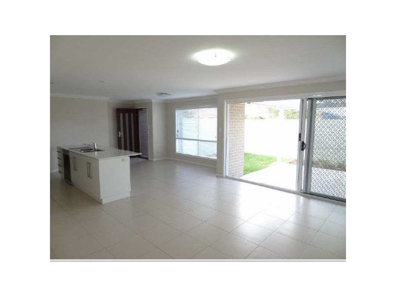 1/16 Rivett Street, South Toowoomba QLD 4350