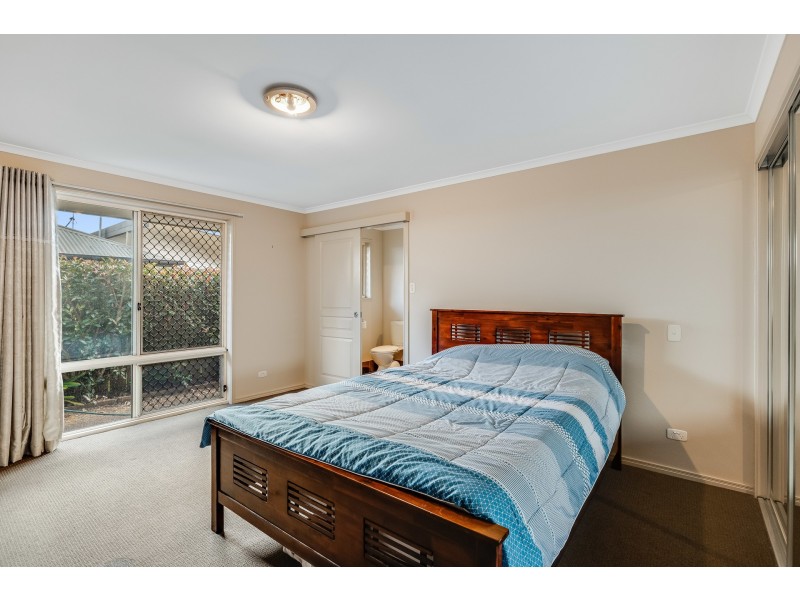 11 Saba Court, Middle Ridge QLD 4350